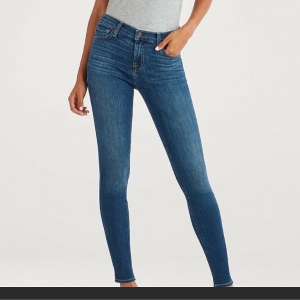 7 for all mankind - “Gwenevere” Skinny Jeans